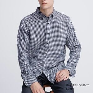 Men's Uniqlo Navy White Flannel Checker Plaid Long sleeve Shirt